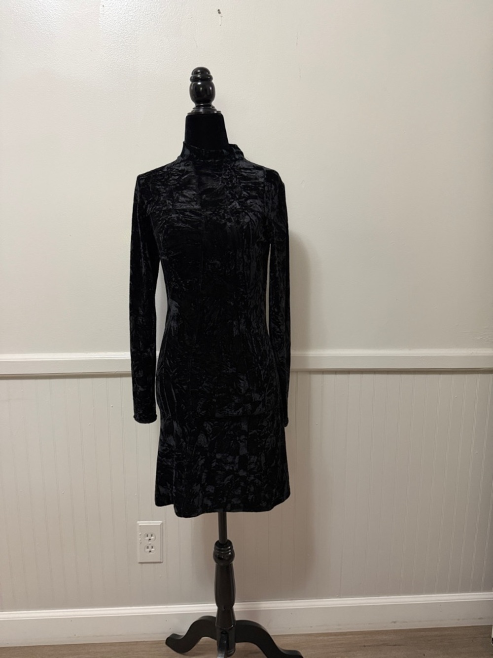 Urban Outfitters Black Velvet Long-Sleeve Mini Dress